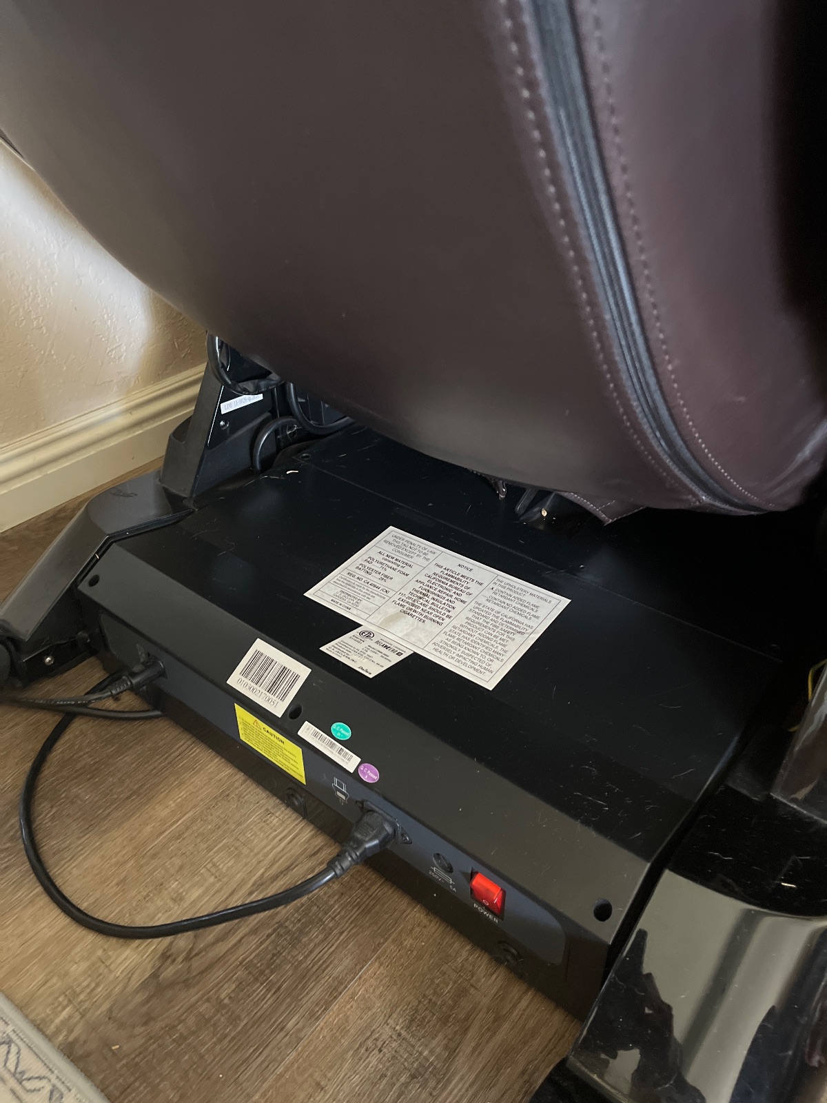 Daiwa Massage Chair DWA-9060 - Like New - Covina, CA, photo 2 of 6
