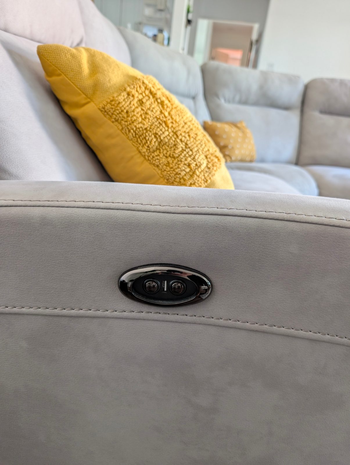 Living Spaces Sectional Recliner - Like New - Newark, CA, photo 4 of 4