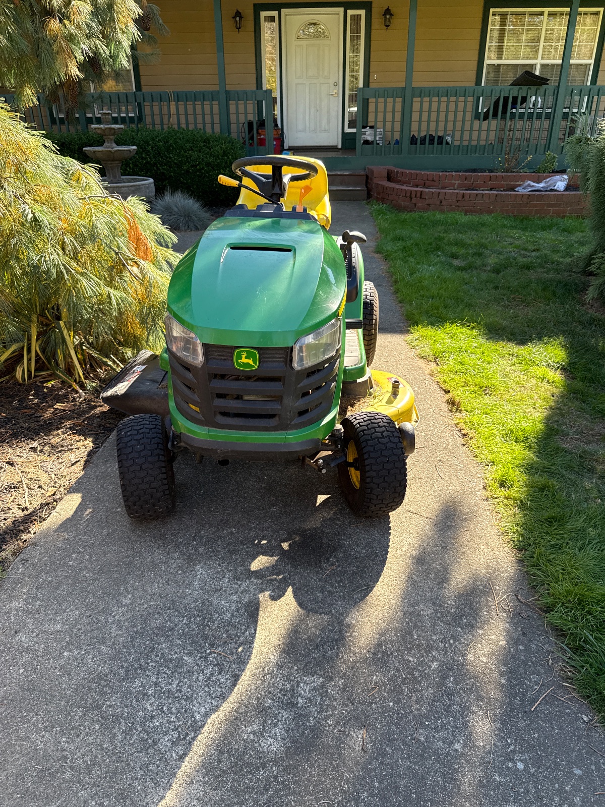 Riding Lawn Mower - Good - Napavine, WA, photo 2 of 2