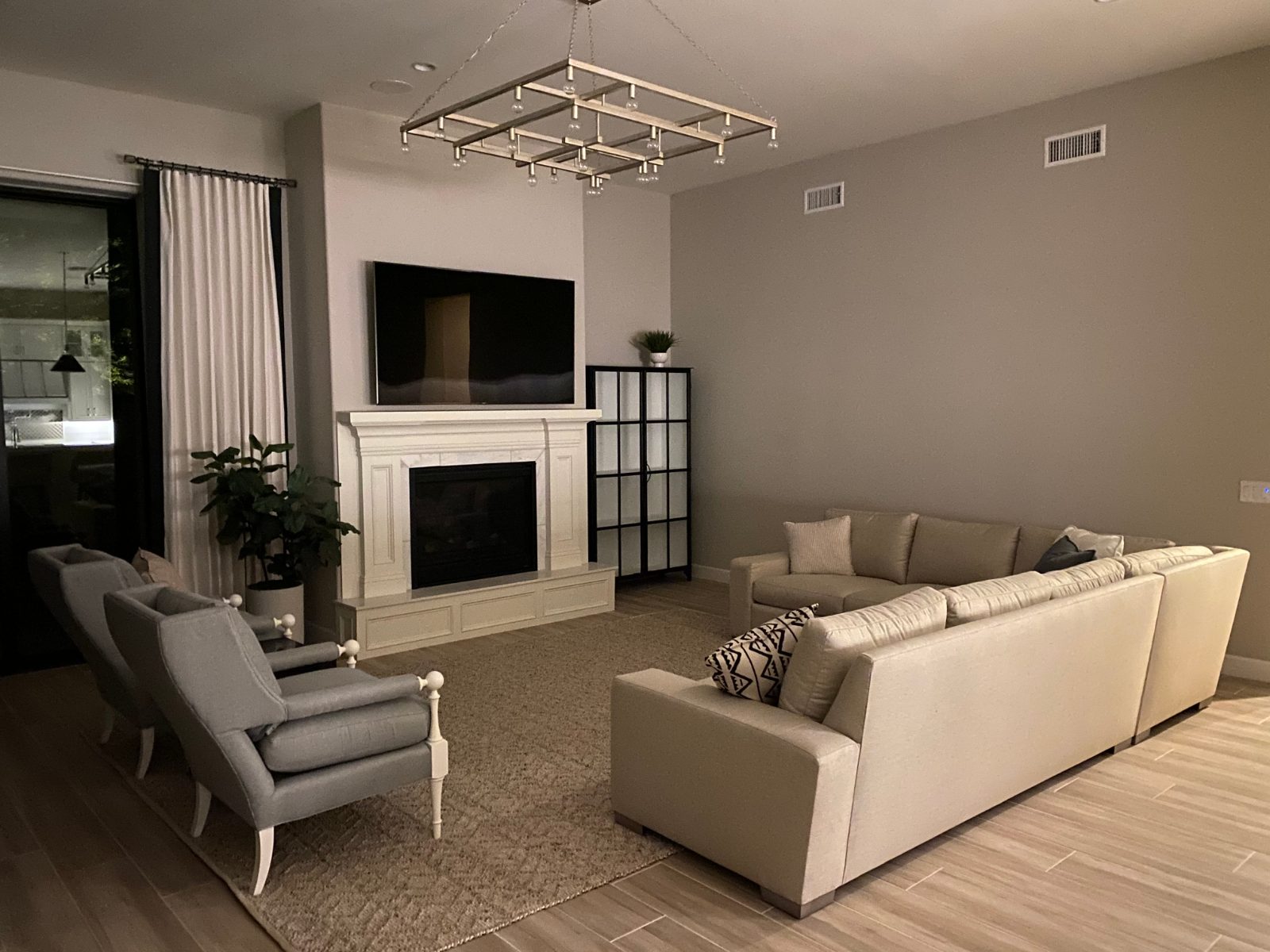 Custom L Shaped Sectional Sofa - Like New - Gilbert, AZ, photo 2 of 4