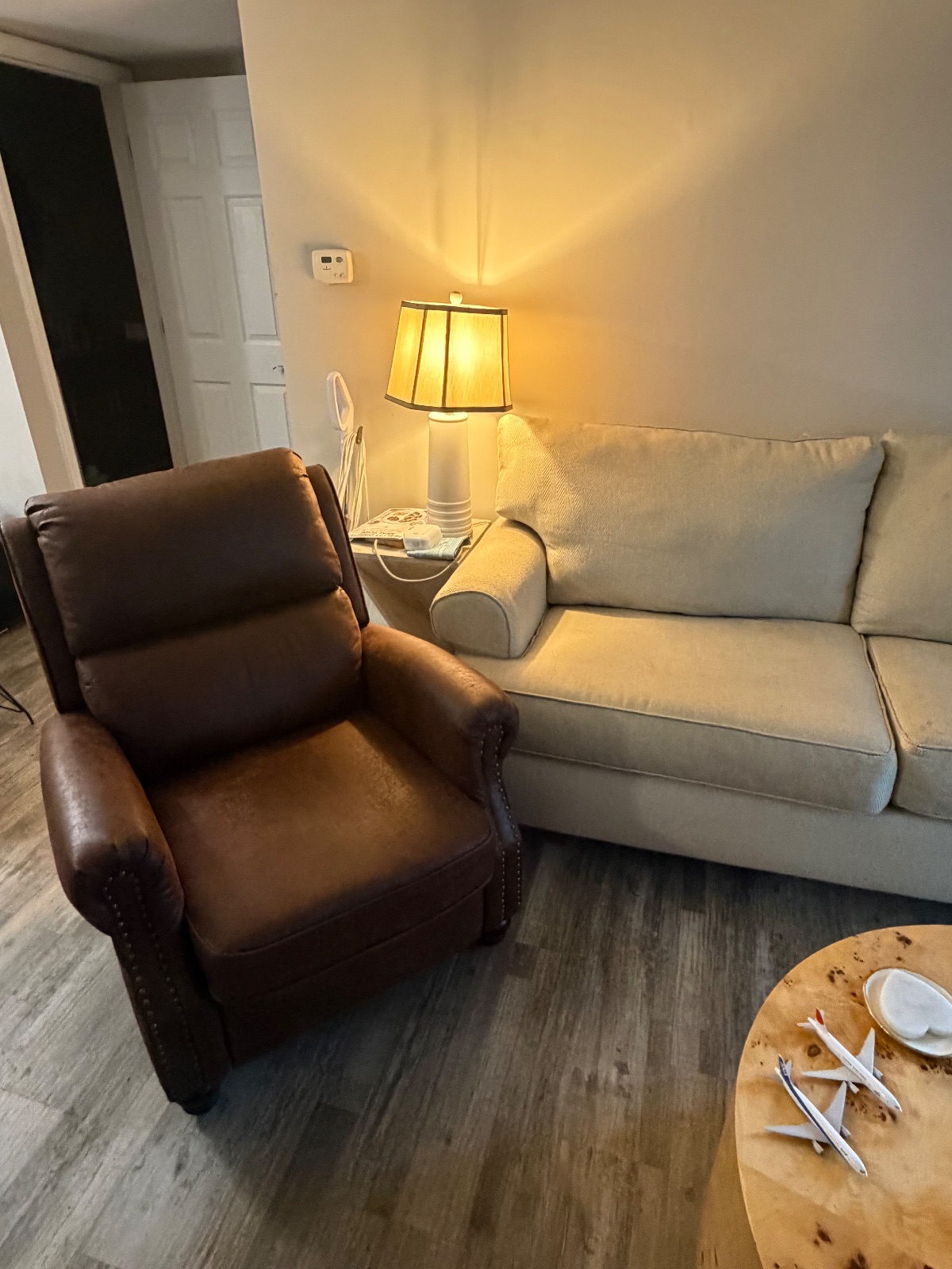 Complete Living Room Furniture Package - Like New – Plainsboro Township, NJ, photo 5 of 6