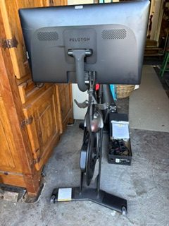 Peloton Original Bike + Touchscreen, Mat & Accessories - Excellent - 2020 - Corte Madera, CA, photo 2 of 4