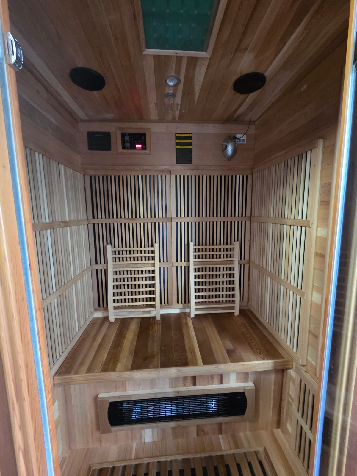 GHS GSE2 2 Person Signature Sauna - Like New - Bryan, OH, photo 4 of 5