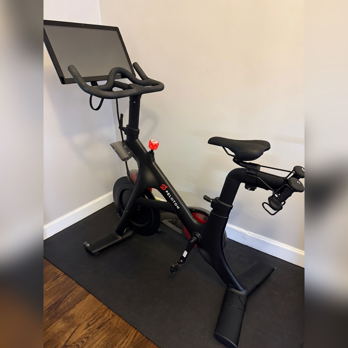Peloton Bike Original - Excellent - 2022 - Brookline, MA