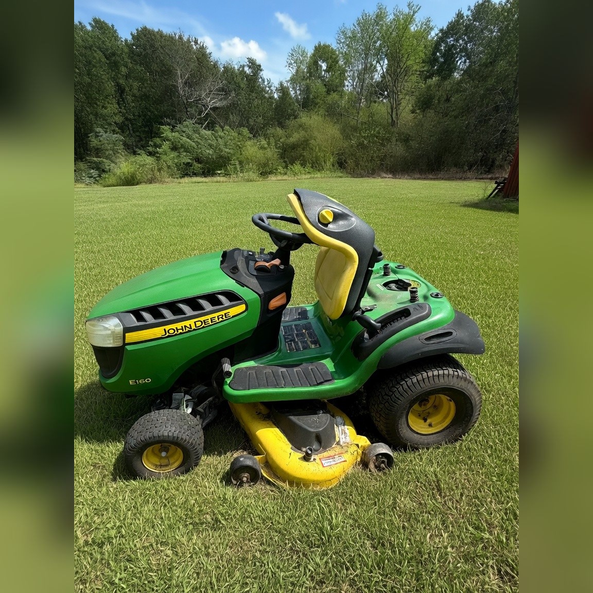 John Deere E160 Riding Lawn Mower, Gas, 54 Hours - Like New - Clanton, AL