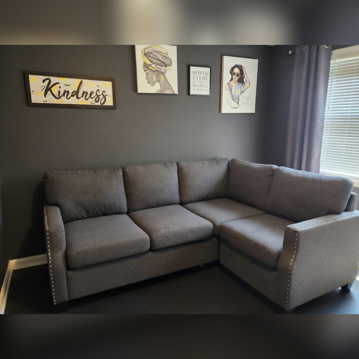 Gray Fabric Sectional with Left Chaise - Like New – Lacy Lakeview, TX