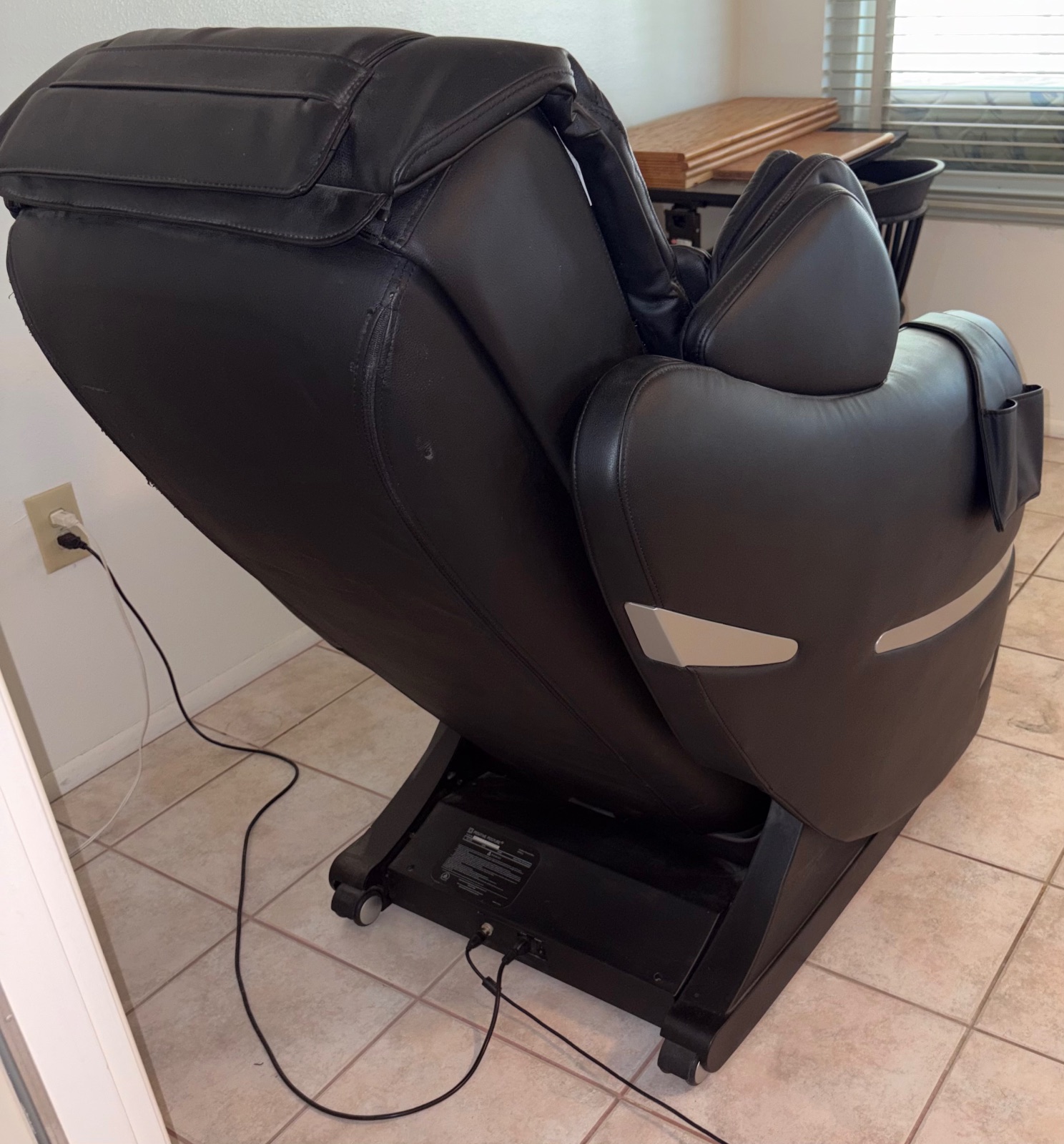 Positive Posture Brio PP7913, Black Faux Leather - Good - 2020 - Sun City, AZ, photo 3 of 9