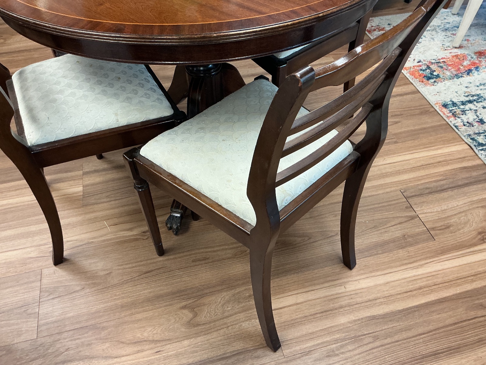 Round Wood Dining Table, With 4 Chairs - Like New – Pearland, TX, photo 3 of 3