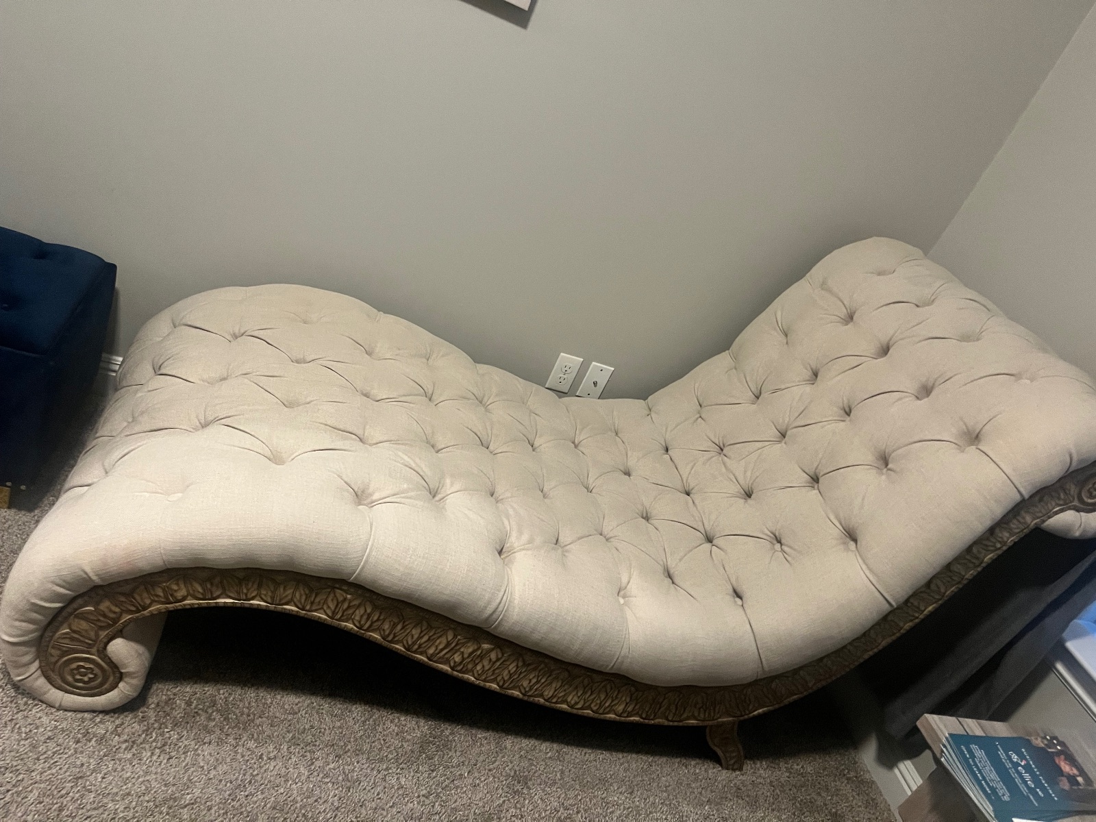 Chaise Lounge, Cream Tufted Upholstery - Like New – Macomb County, MI, photo 2 of 2