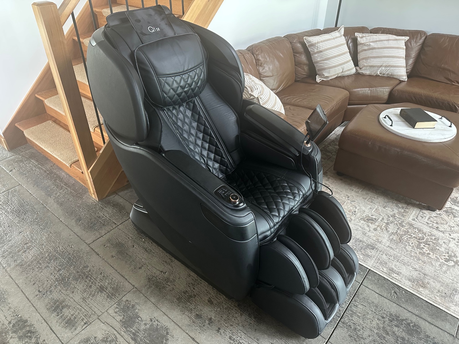 Cozzia Massage Chair - Good - Garrett, IN, photo 2 of 4