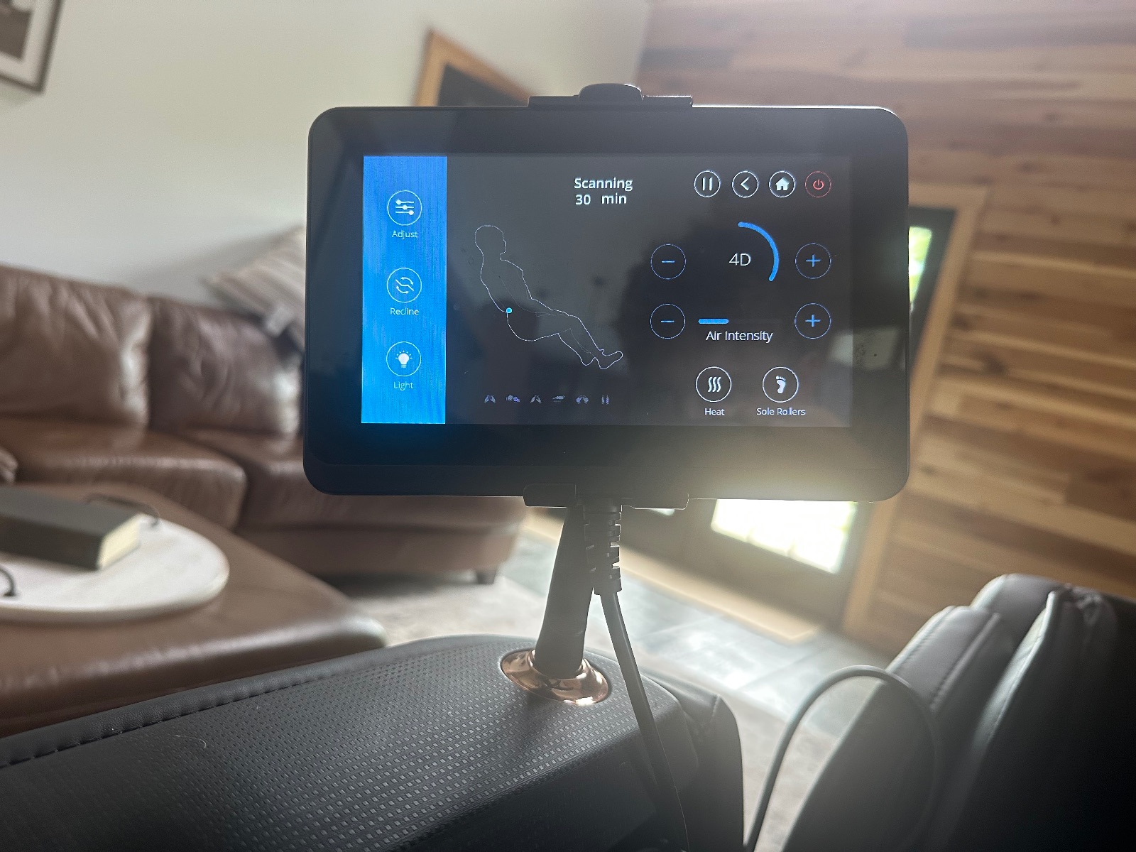 Cozzia Massage Chair - Good - Garrett, IN, photo 4 of 4