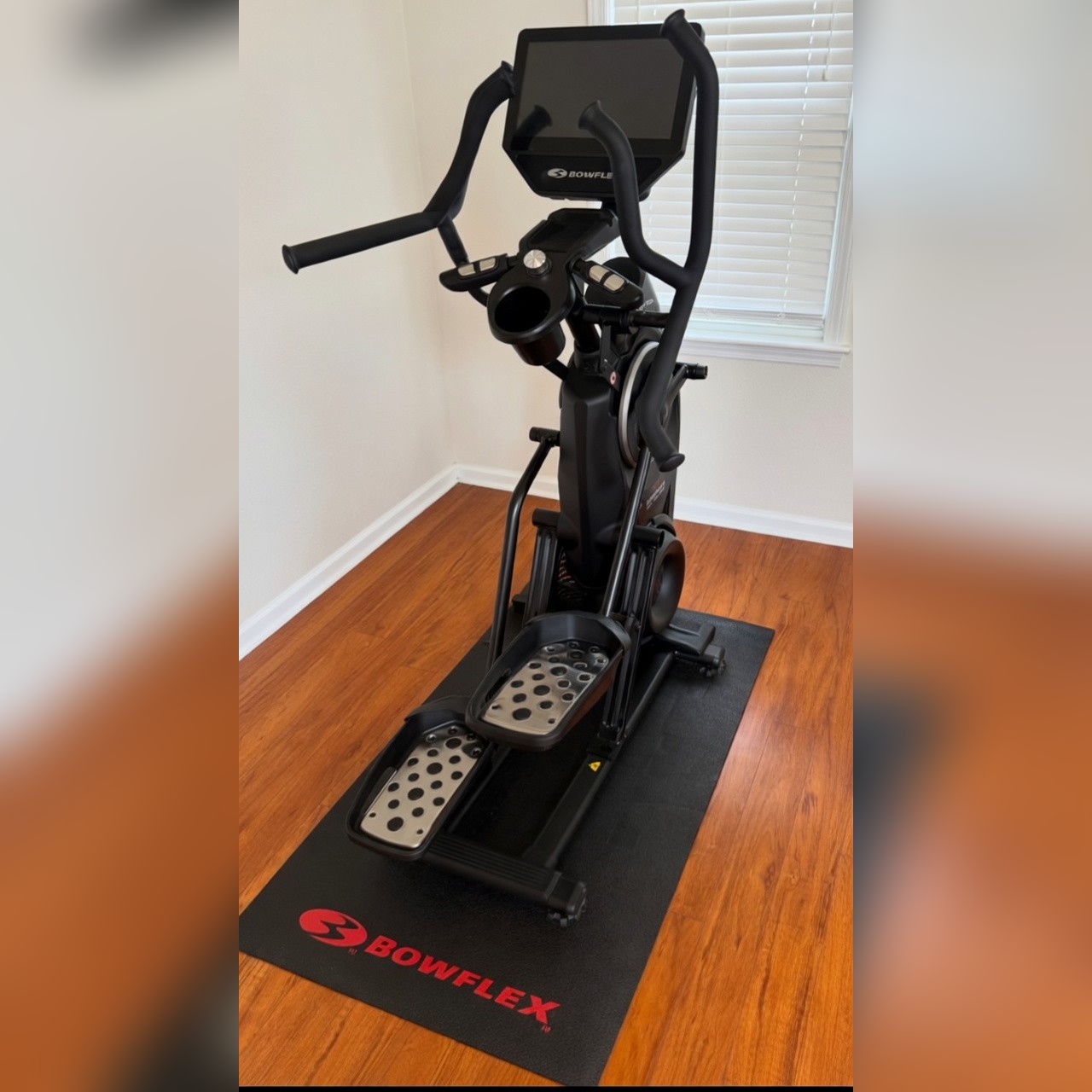 Bowflex Max Total 16 Elliptical - Like New - Stockton, CA