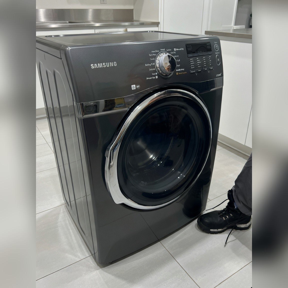 Samsung Front Load Dryer - Like New - St. Louis, MO