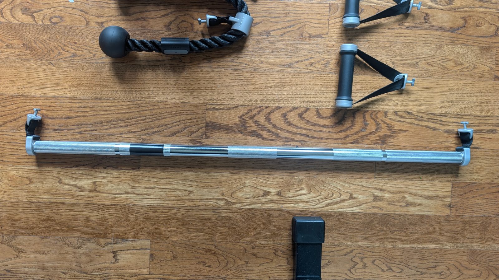 Tonal 1 Smart Home Gym + Full Accessories - Very Good - New York, NY, photo 7 of 12