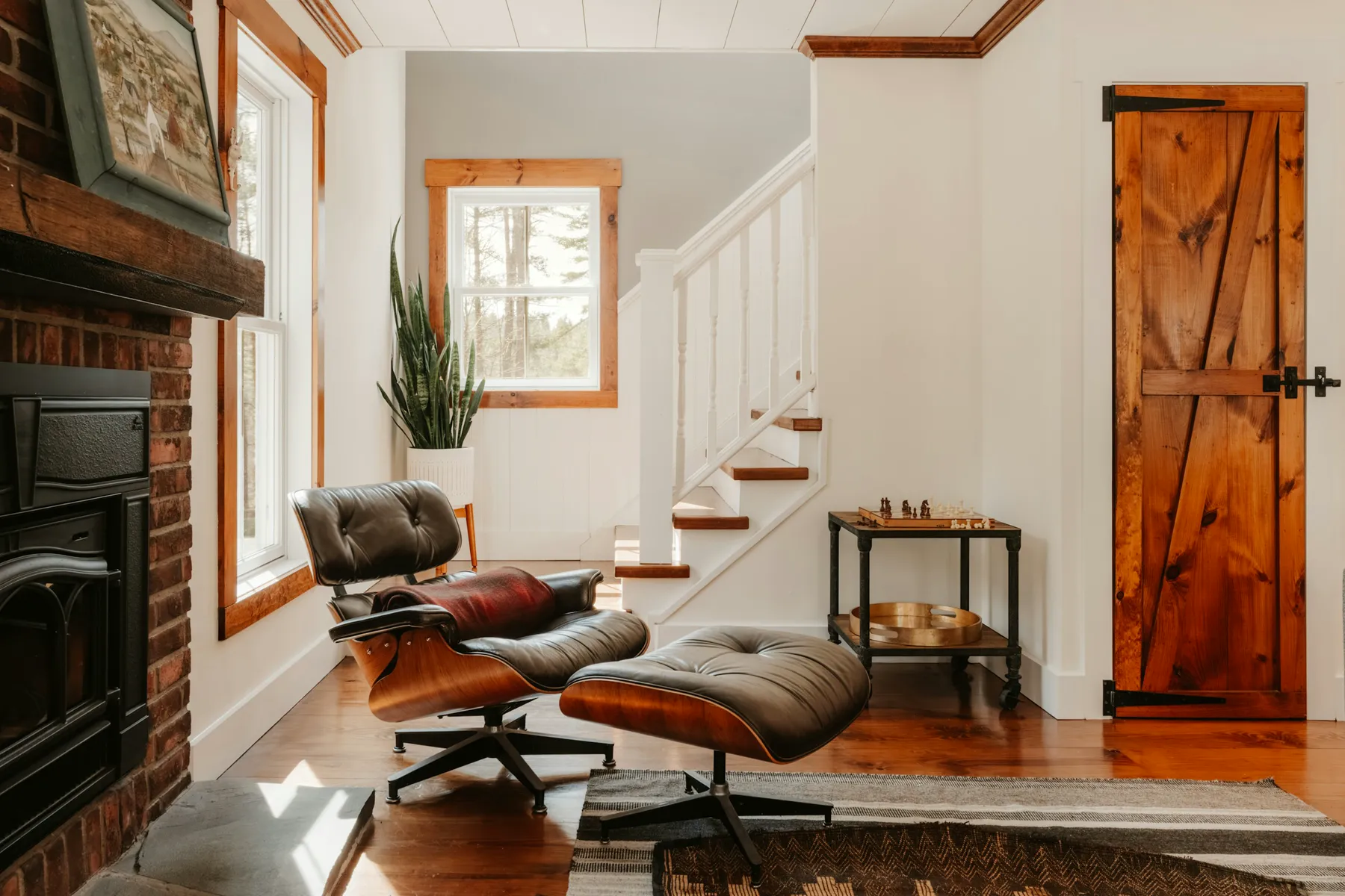 Used designer furniture on Commonplace