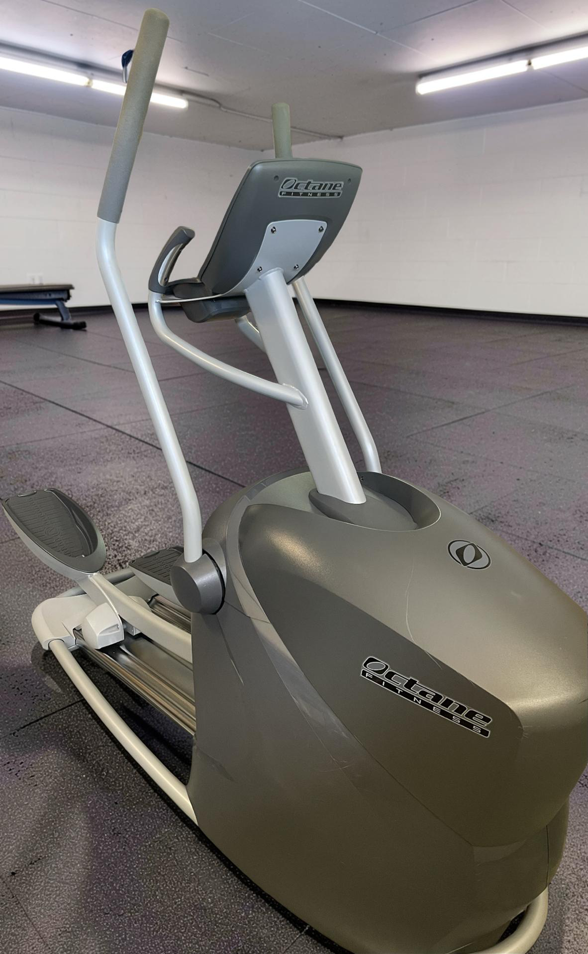 2020 Octane Q35X Elliptical – Like New, 21in Stride – Fairfax, VA