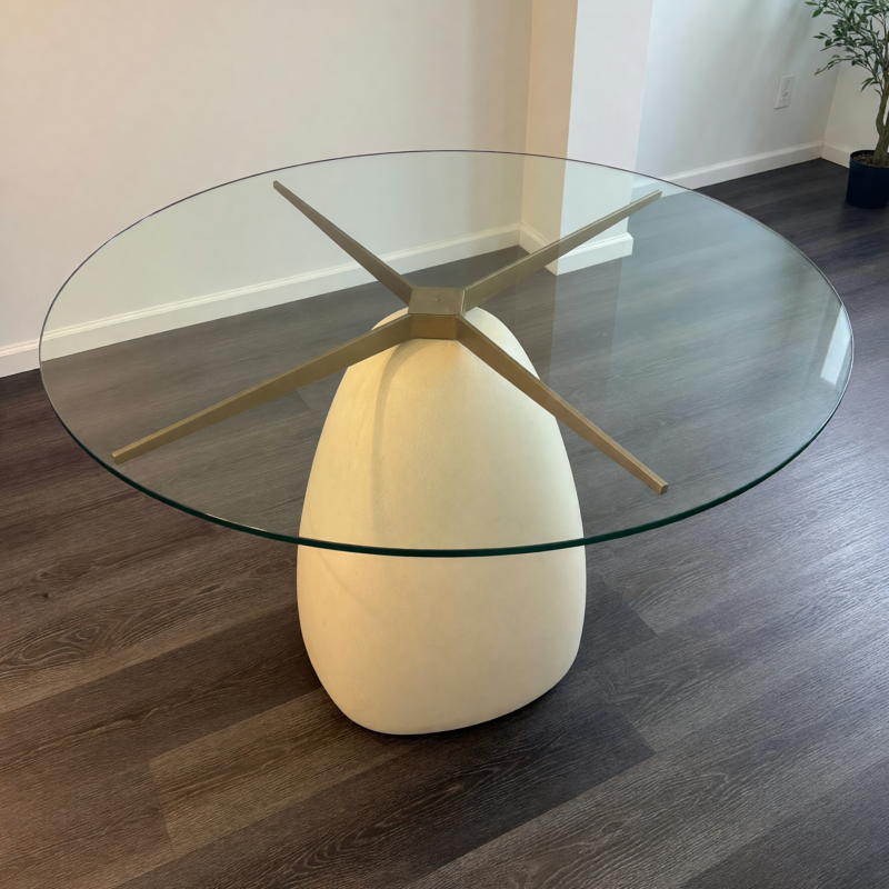 CB2 Stone 47 Round White Concrete Dining Table – Good Condition - New York, NY
